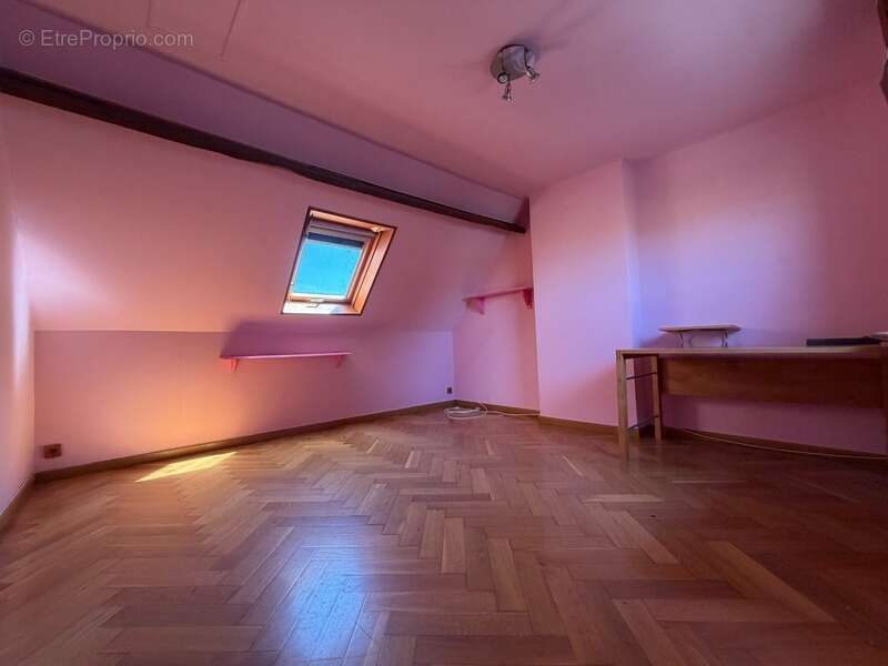 Urgent ! maison 200 m², 5 grd chambres, terrain 1600m² sans vis a vis - photo 11