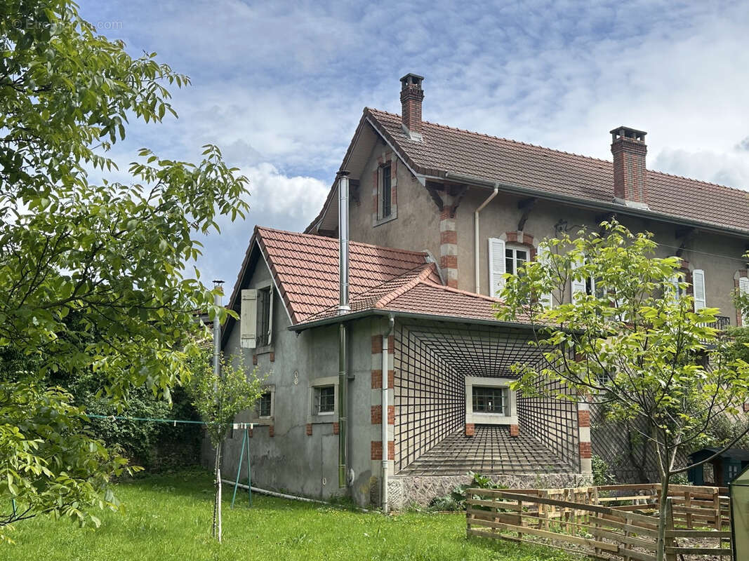 Maison à NEUFMAISONS