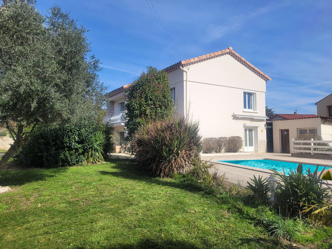 Maison à MONTELIMAR