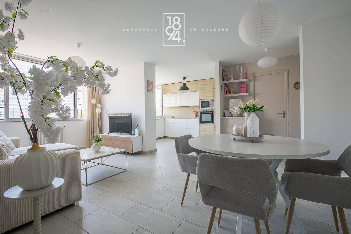 Appartement à MARSEILLE-9E
