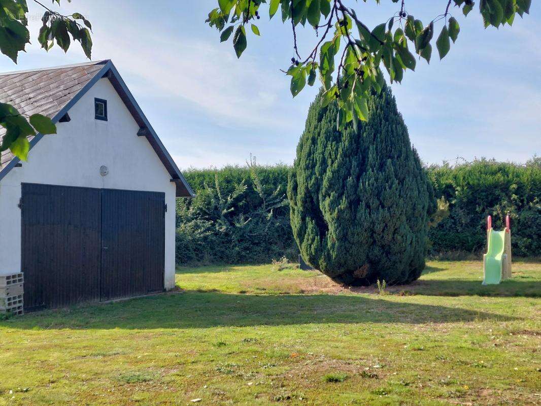 Maison à LE FIDELAIRE