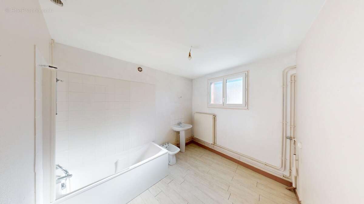 Maison à SAINT-BOUIZE