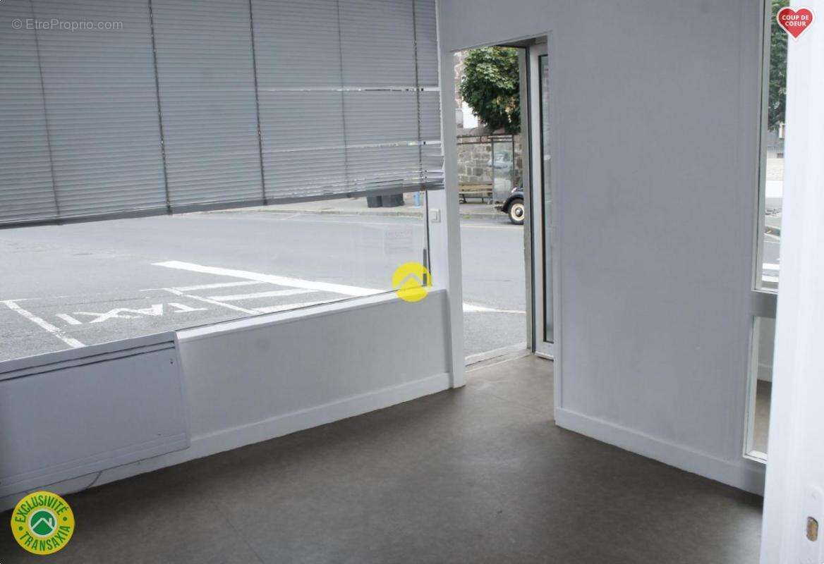 Appartement à VIC-SUR-CERE