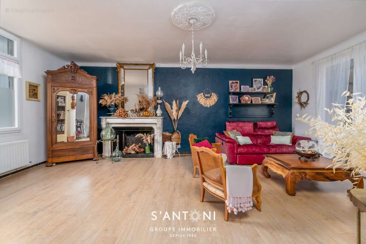 Maison à BESSAN
