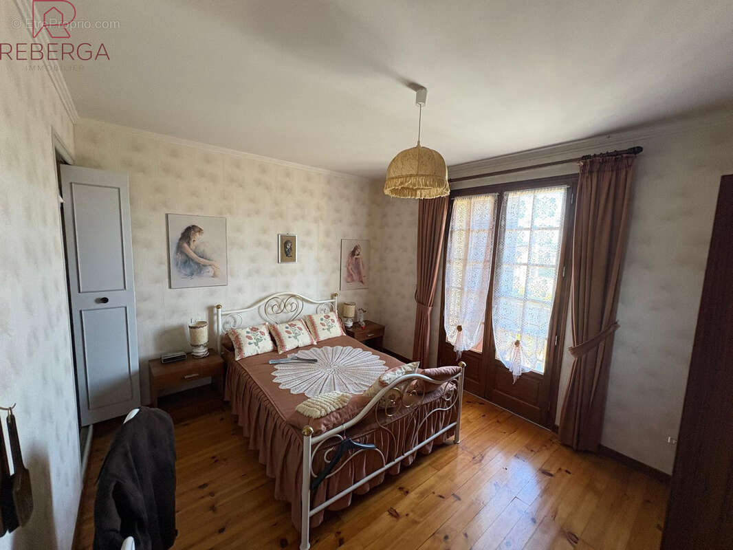 Maison à SAINT-AFFRIQUE-LES-MONTAGNES