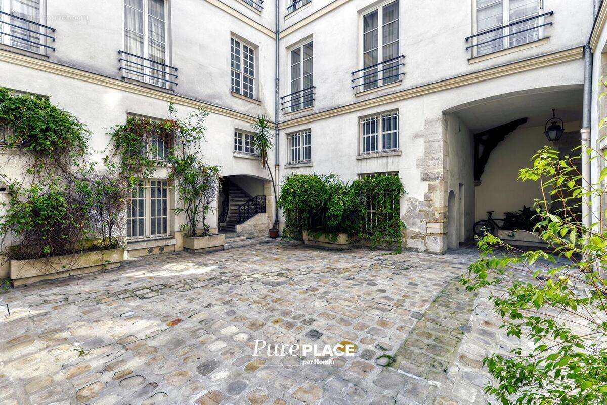 Appartement à PARIS-6E