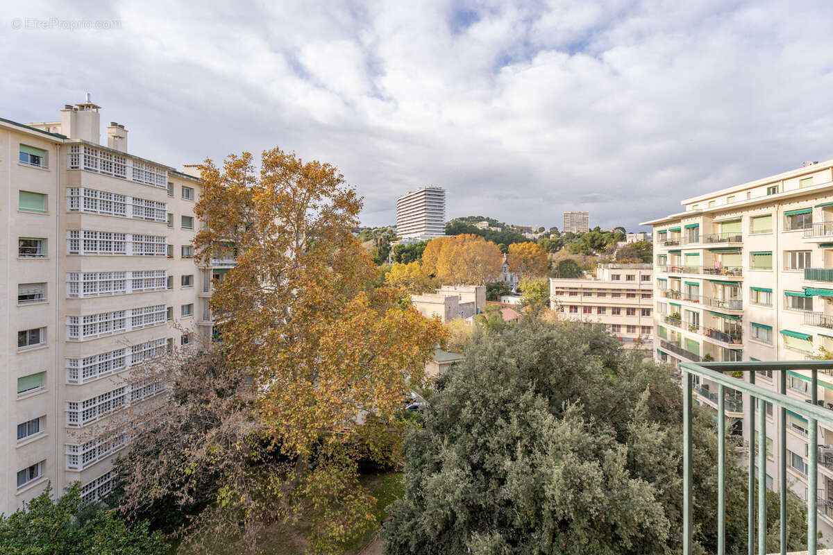 Appartement à MARSEILLE-8E