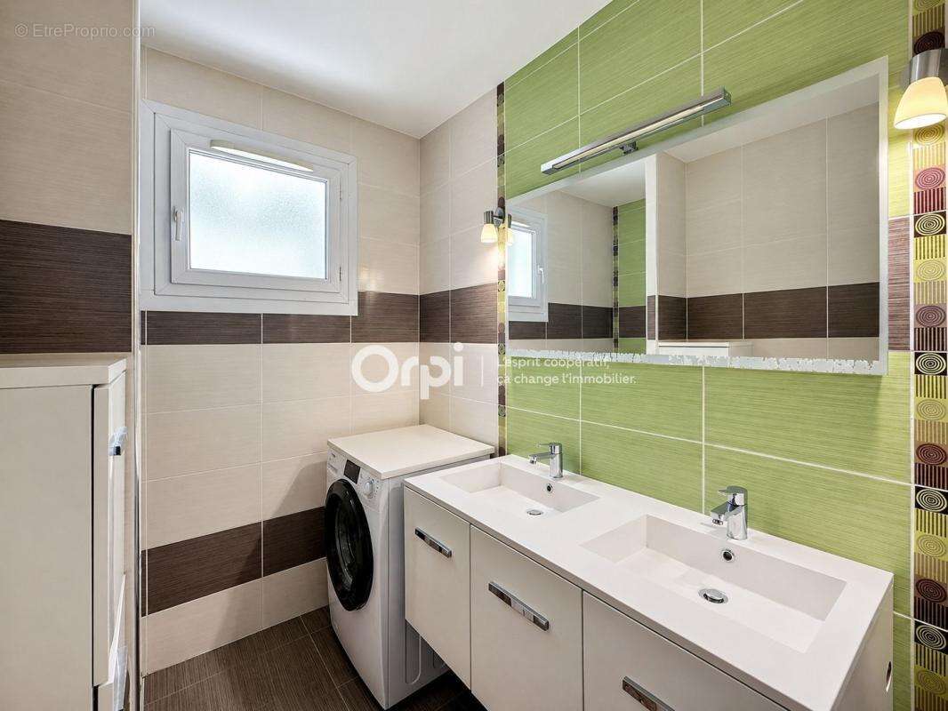 Appartement à GRIGNON