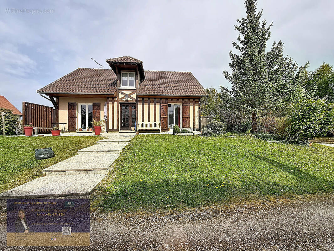 Maison à SAINT-PARRES-AUX-TERTRES