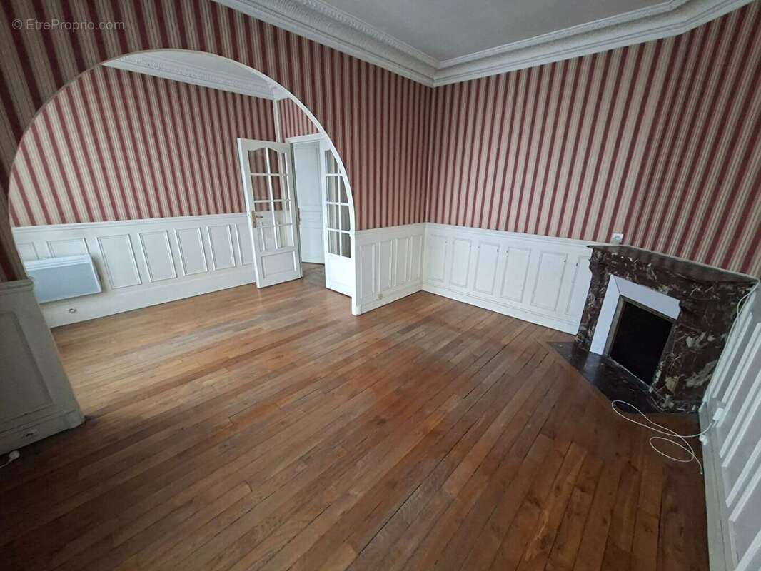 Appartement à LE BOURGET