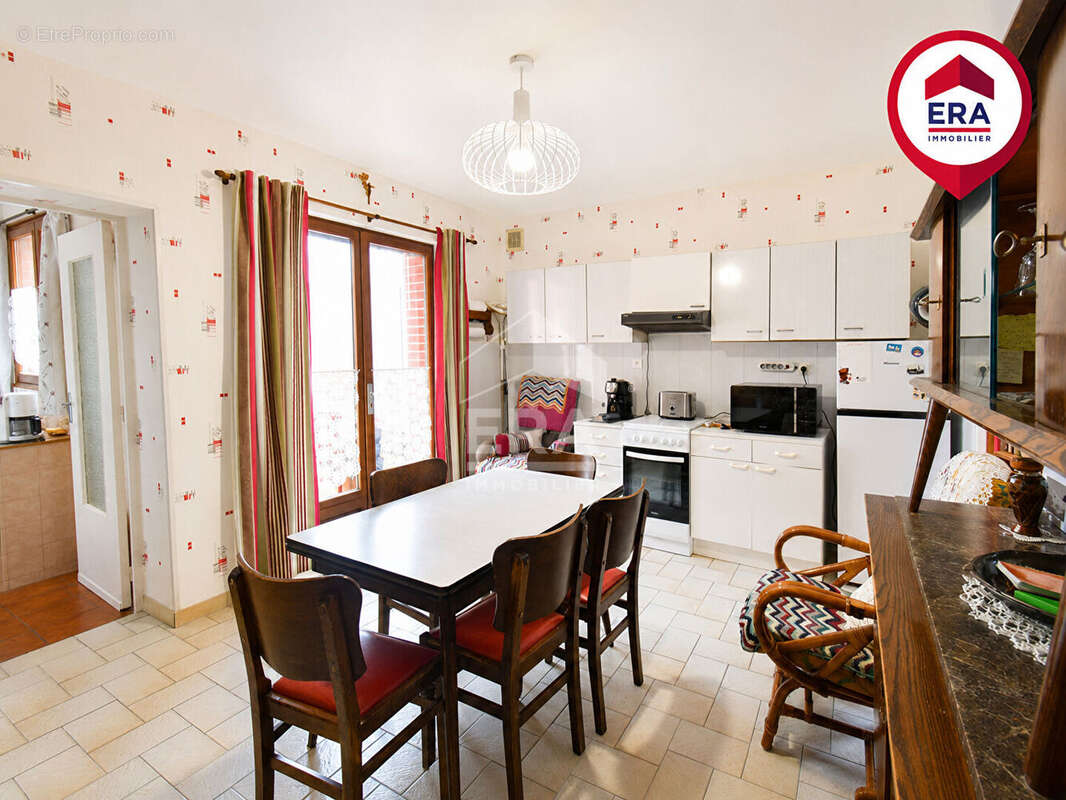 Maison semi-individuelle à Ferfay : 2 chambres, véranda et dépendances - photo 2