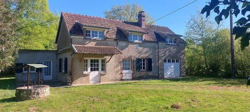Maison à DAMPIERRE-SOUS-BOUHY