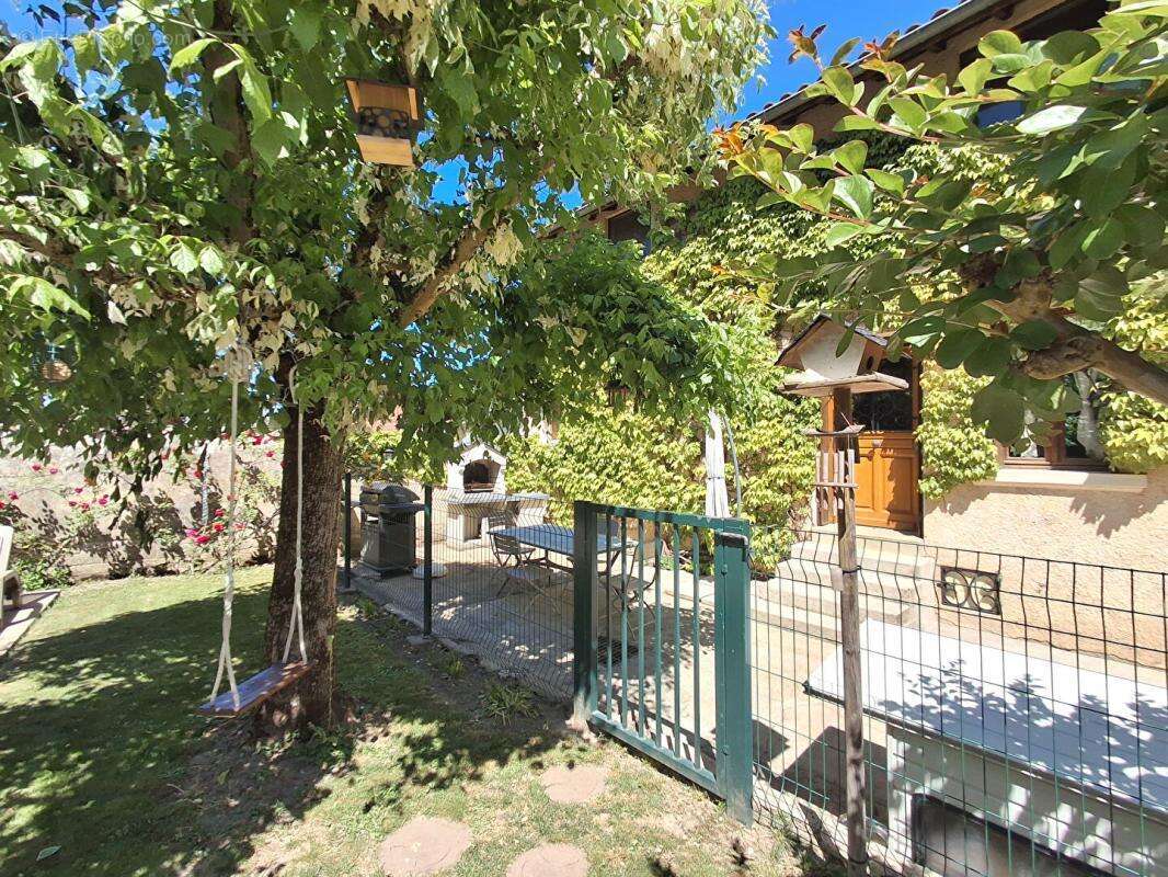 Maison à SAINT-SYMPHORIEN-D'OZON