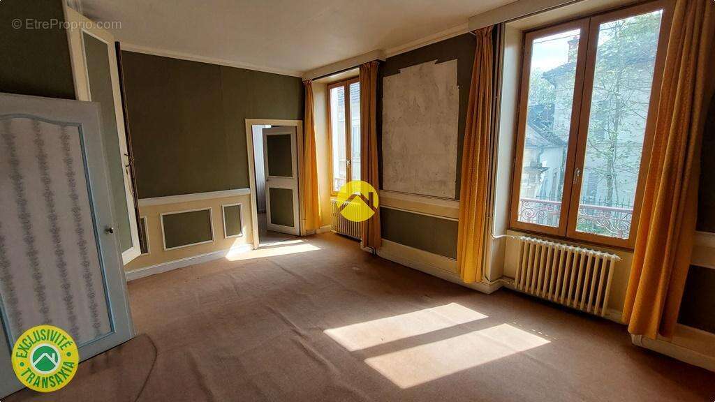 Maison à ANCY-LE-FRANC