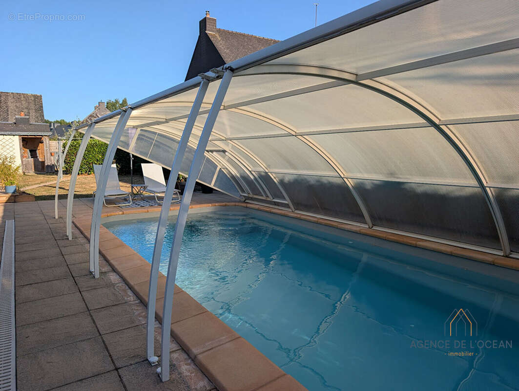 Maison à vendre à Ploemel - 890 m² avec piscine et jardin aménagé - photo 14