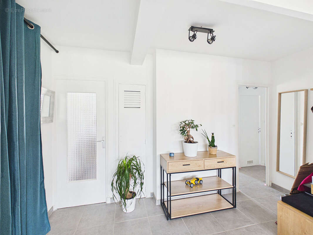 Appartement à BOURG-LES-VALENCE