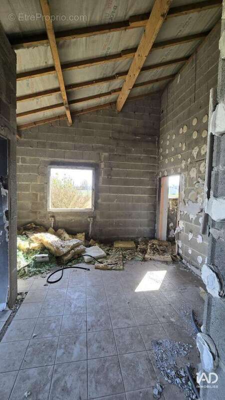 Photo 5 - Commerce à CHAUNAY