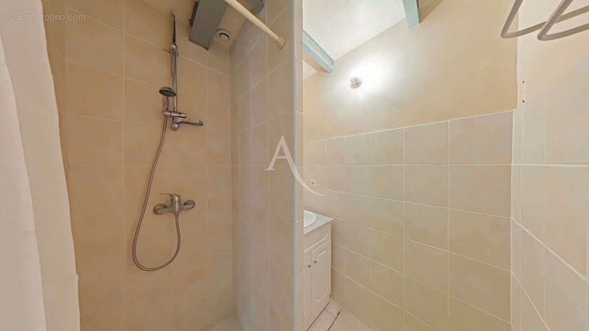 Maison à GINASSERVIS