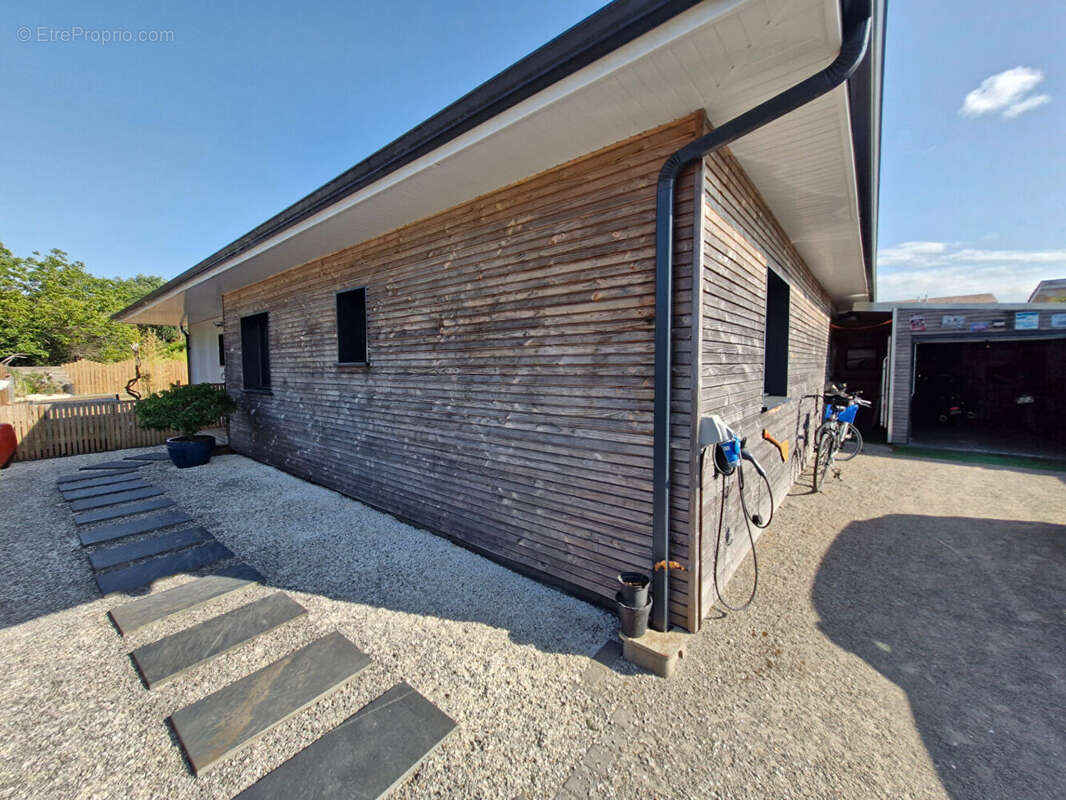 Maison 130 m² avec piscine à Belin-Béliet - photo 3