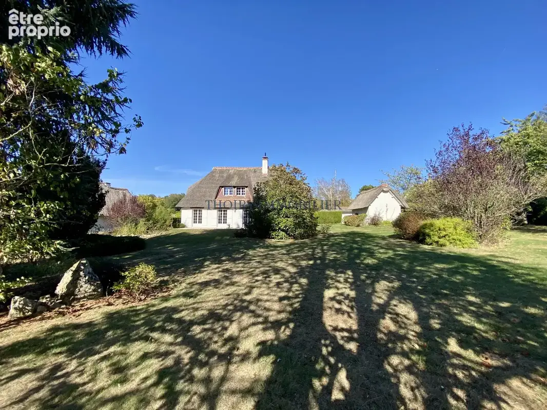 Proche Thoiry. Charmante chaumière de 5 pièces sur 2034 m2 de terrain. - photo 24