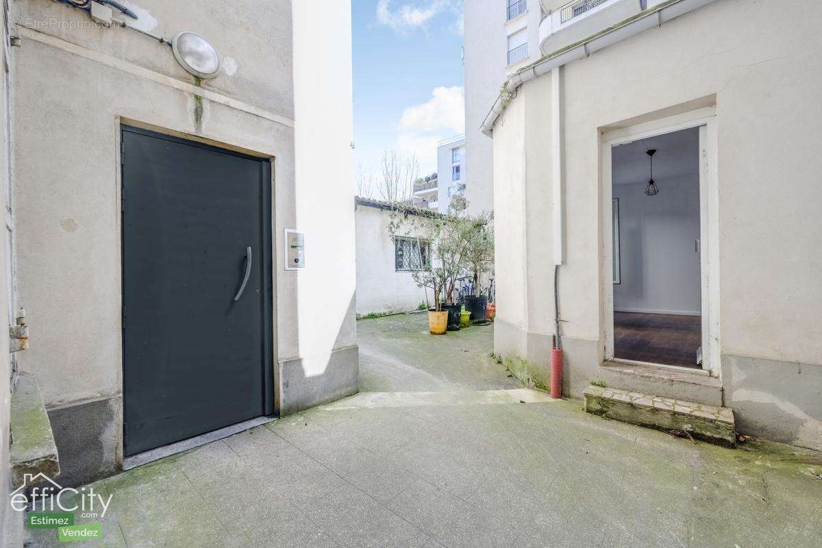 Appartement à SAINT-DENIS