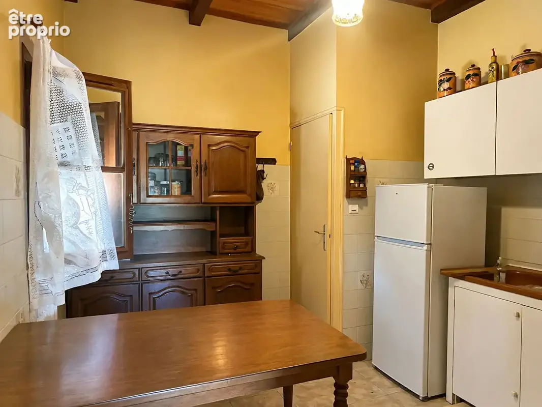 Gémenos - t2 avec extérieur, 72 m² de dépendances et 2 garages - viager occupé - photo 3