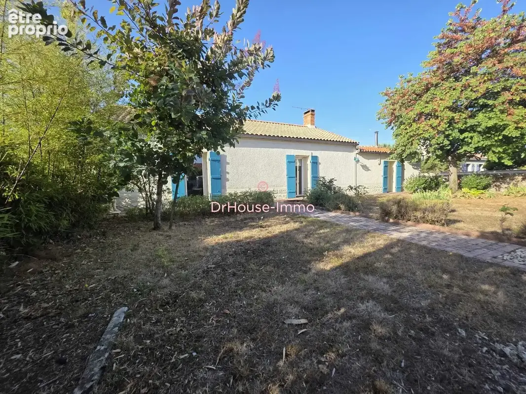 Maison 6 pièces 161 m² à vendre à Sainte-Radegonde-Des-Noyers (85450) - photo 11