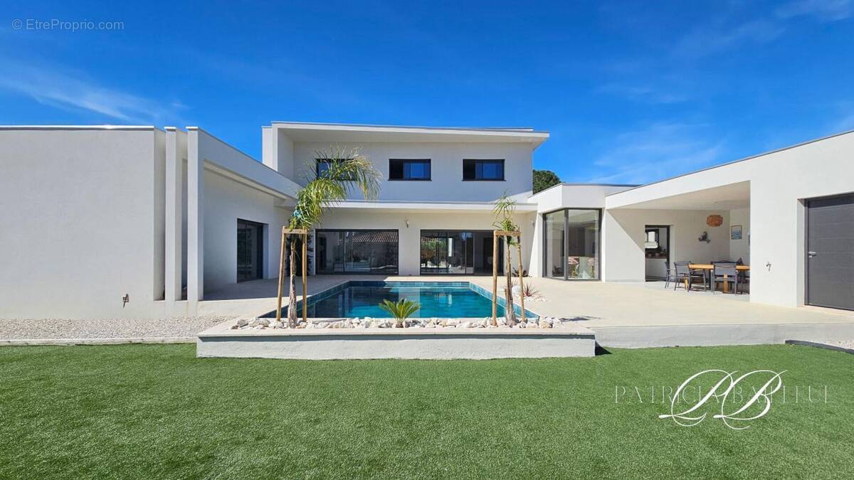 Maison à SAINT-FELIU-D'AVALL