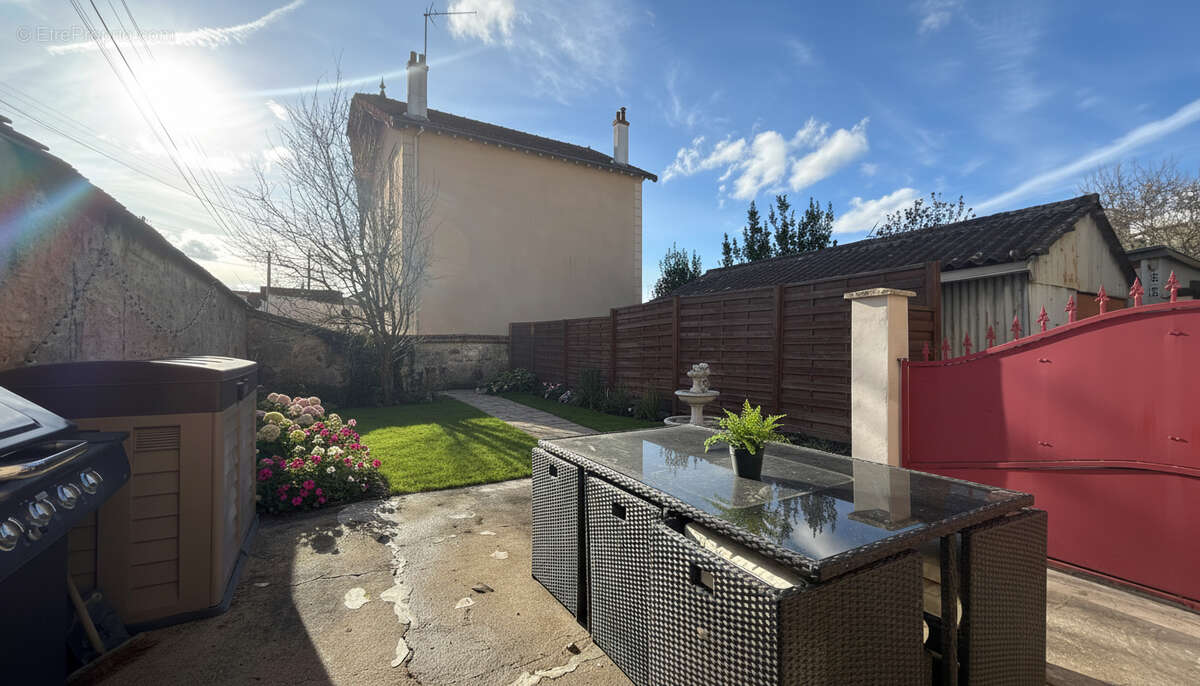 Appartement à CORBEIL-ESSONNES