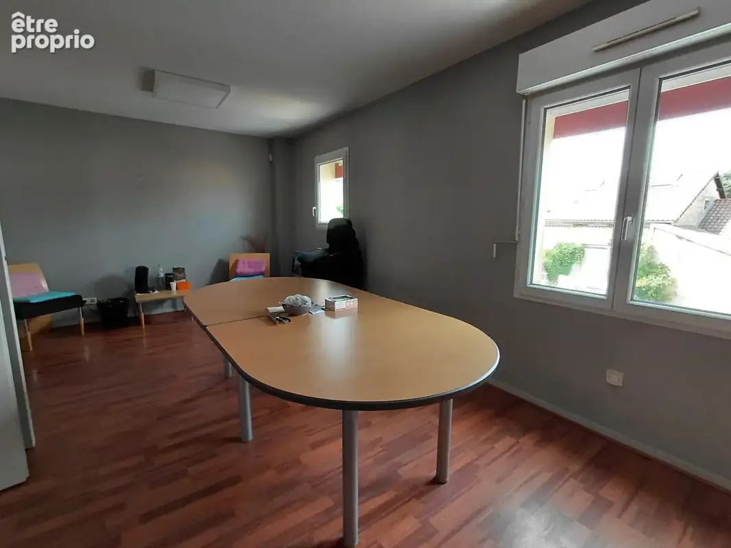 A Vendre A Périgueux : Local commercial d'environ 280m2 - photo 16