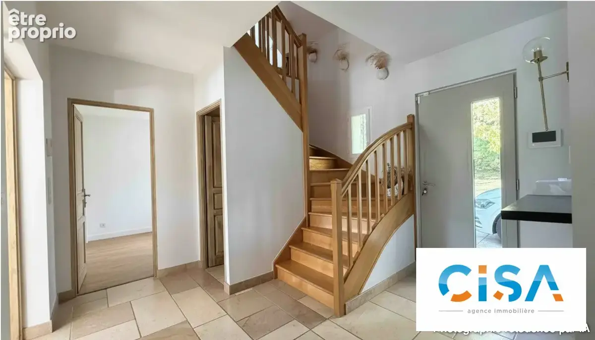 Maison 6 pièces 184 m² à vendre à Aumont-En-Halatte (60300) - photo 2