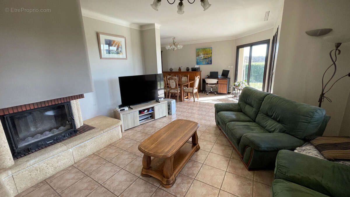 Maison à LA VILLE-DIEU-DU-TEMPLE