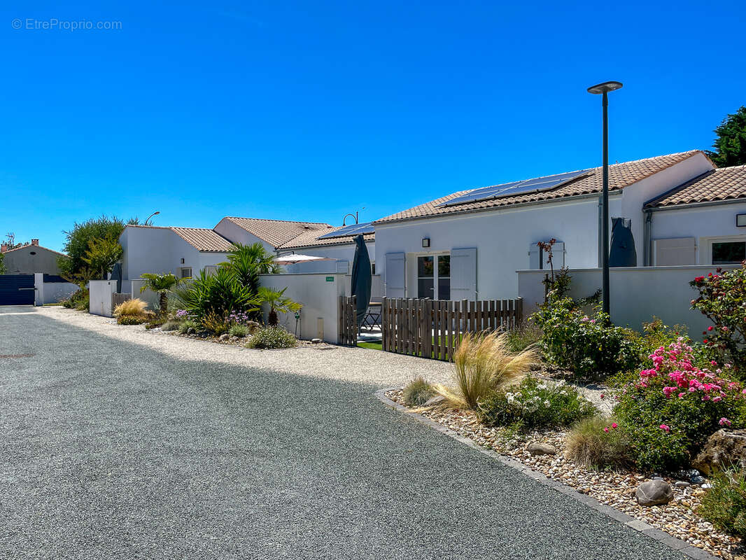 Maison à LES MATHES