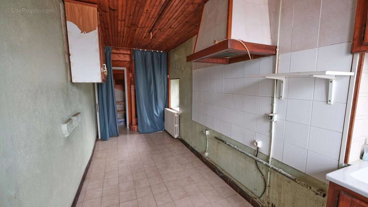 Maison à MONTIGNY-EN-MORVAN