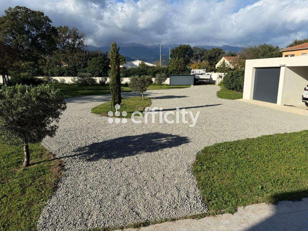 Maison à PRUNELLI-DI-FIUMORBO