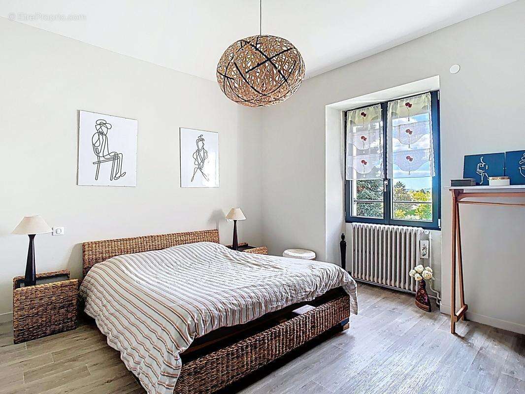 Maison à TOURNON-SUR-RHONE