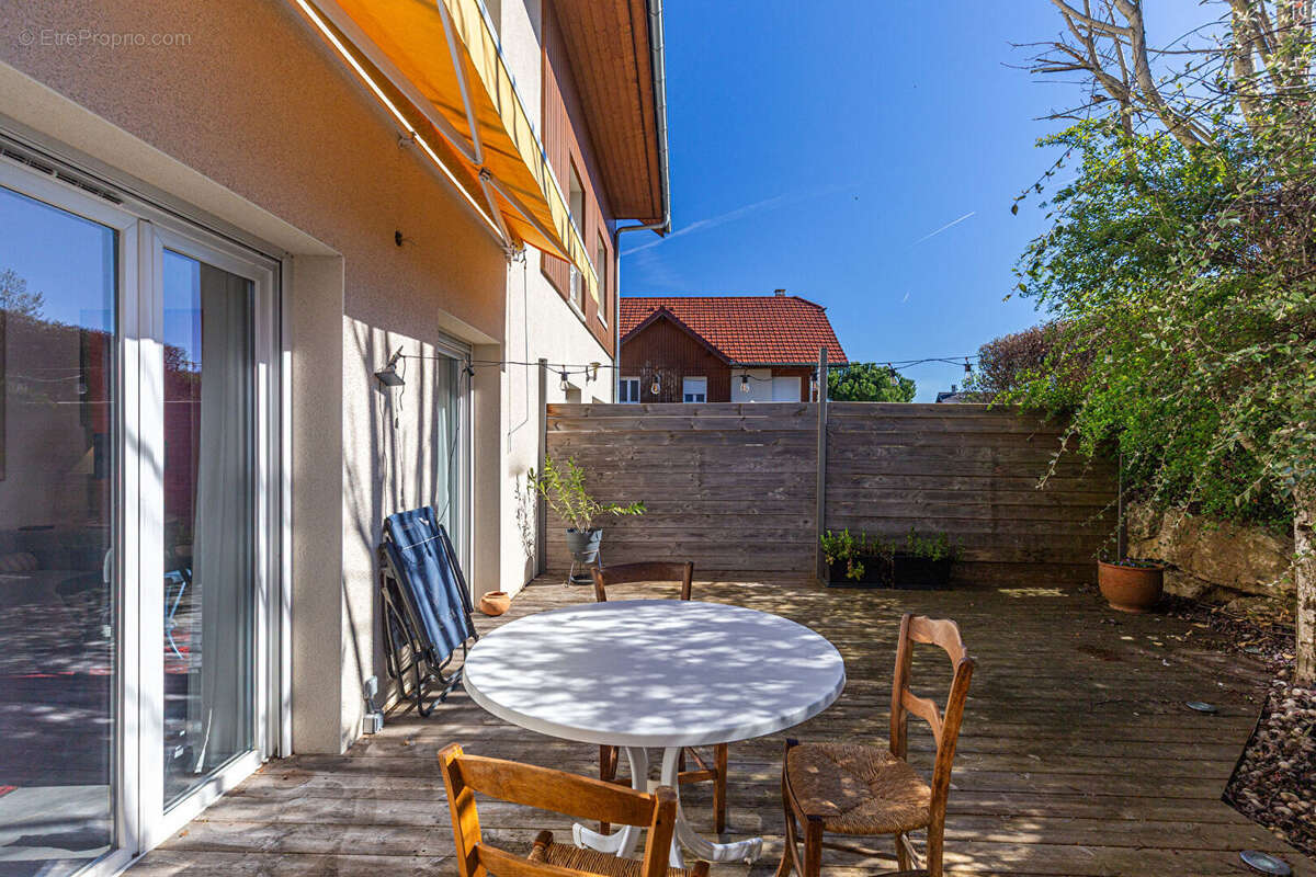 Agence immobiliere laforet - exclusivite - "filao" - la-balme-de-sillingy - maison jumelee de 82,74 m² - terrasse - garage - pla - photo 3