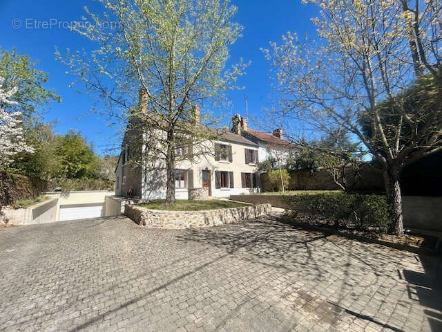 Maison à MARCOUSSIS