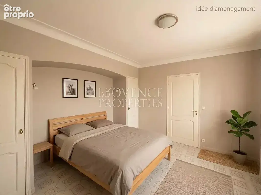 SAINT-AYGULF – Villa de 133 m² avec appartement indépendant à 300 m de la mer : Fort potentiel locatif & cadre idyllique au calm - photo 11