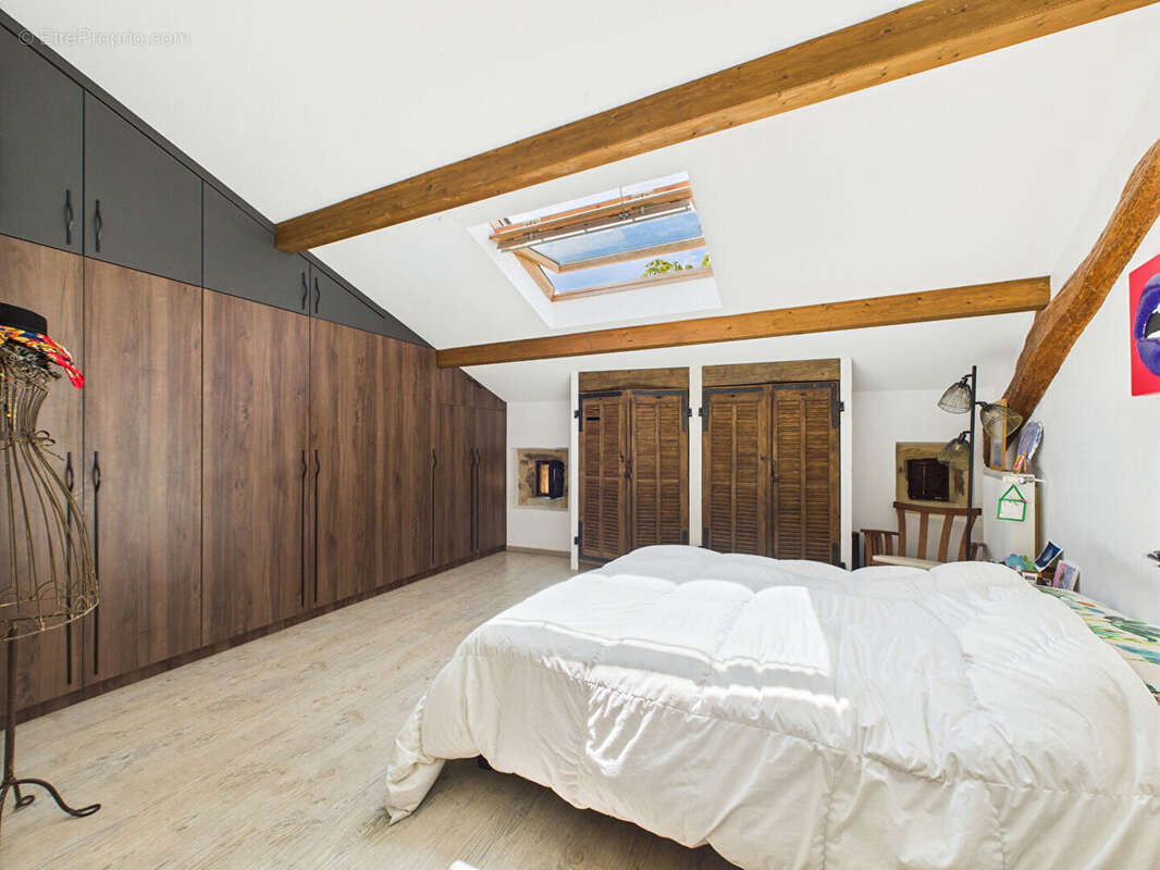 Maison à TOURNON-SUR-RHONE