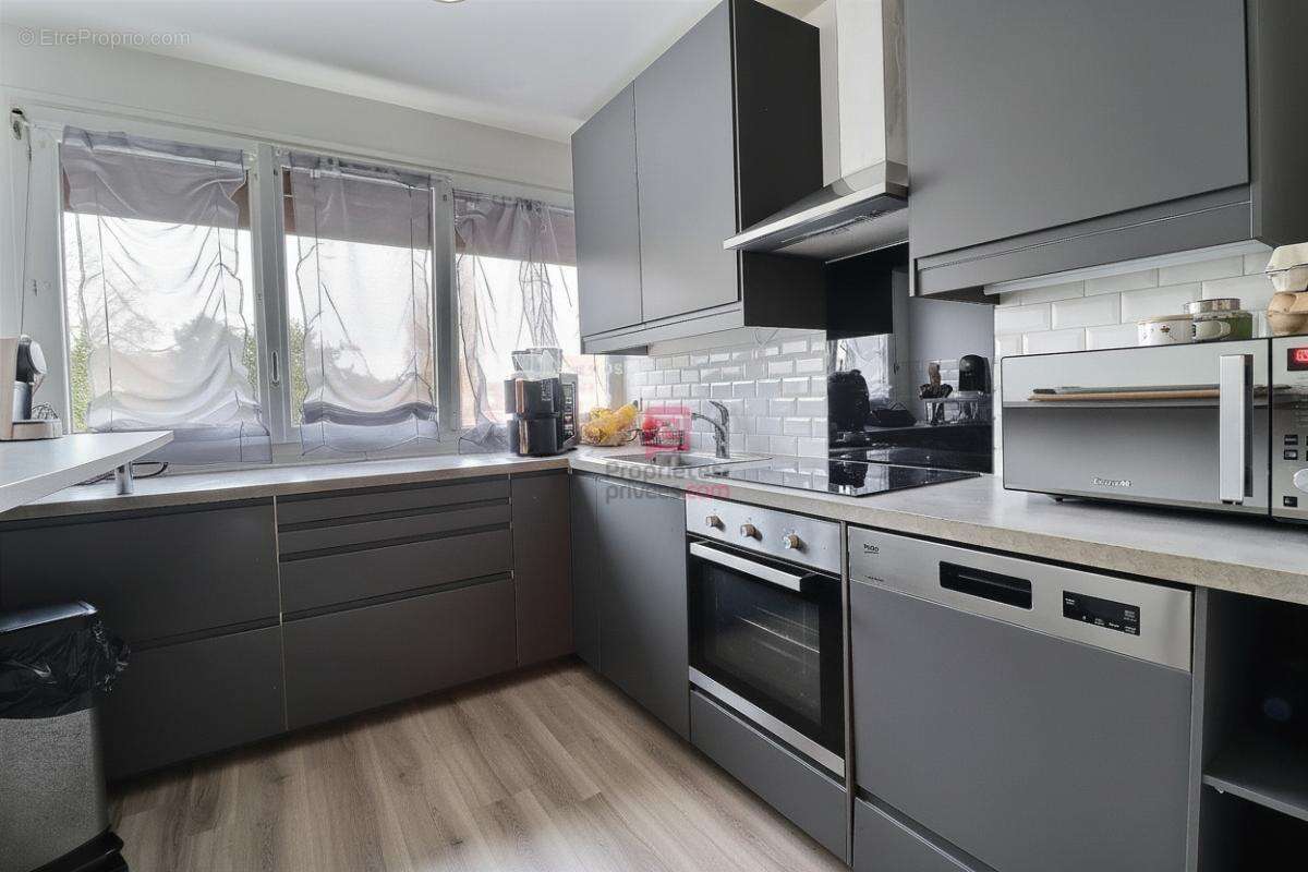 Appartement à SAINT-MICHEL-SUR-ORGE