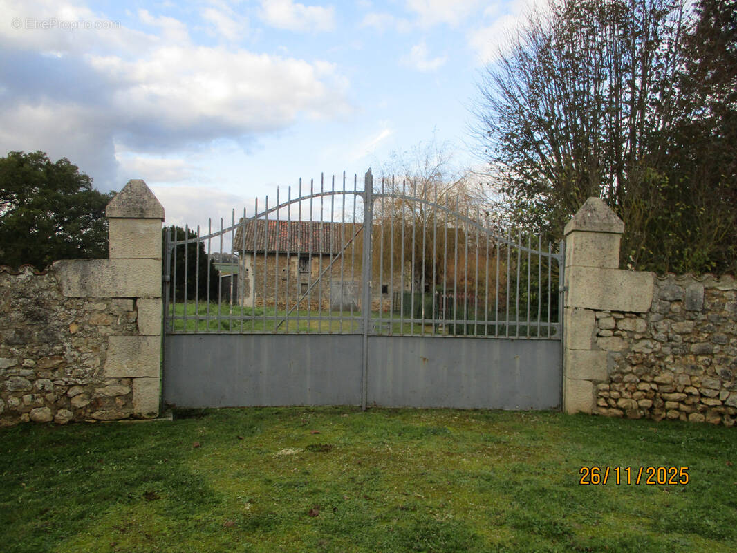 Maison à CEAUX-EN-COUHE