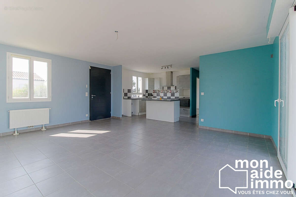 Maison 111 m² à Cire-D'aunis  - photo 3