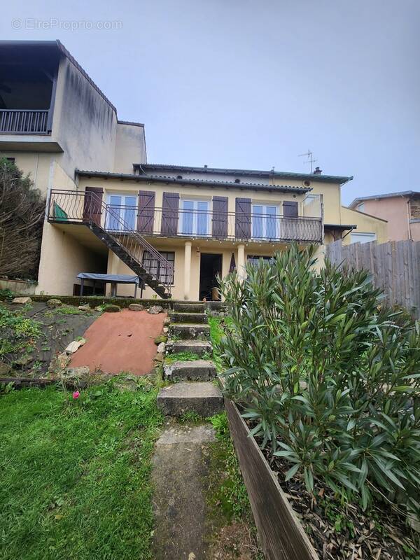 Maison à LE PALAIS-SUR-VIENNE