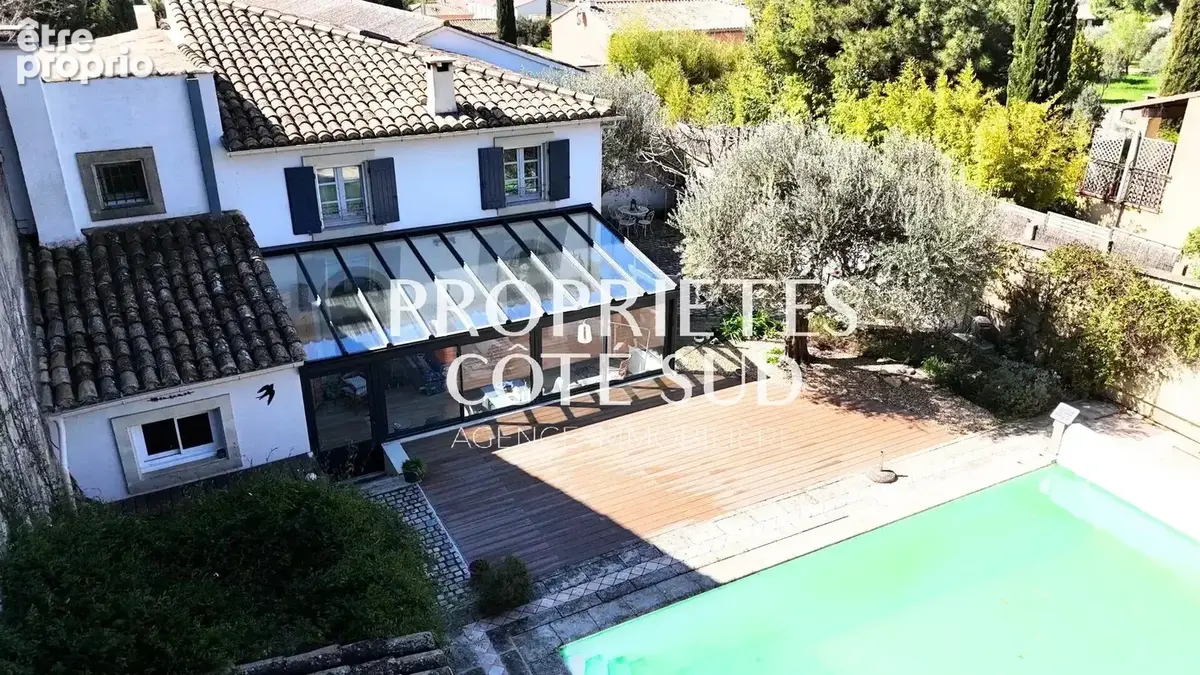 Pujaut, maison de caractère 246 m2  piscine  165 m2 de potentiel- **750 000 €  exclusivité** - photo 17