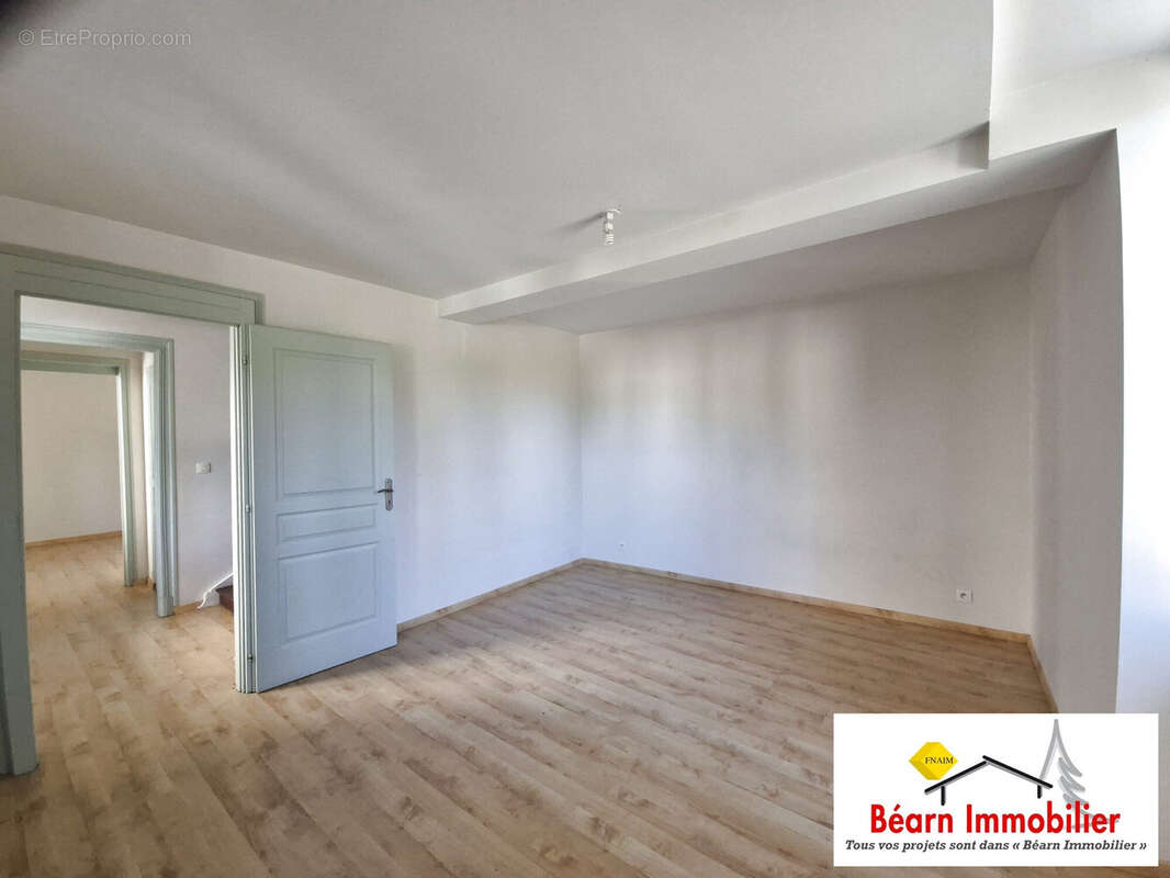 Maison à SALIES-DE-BEARN