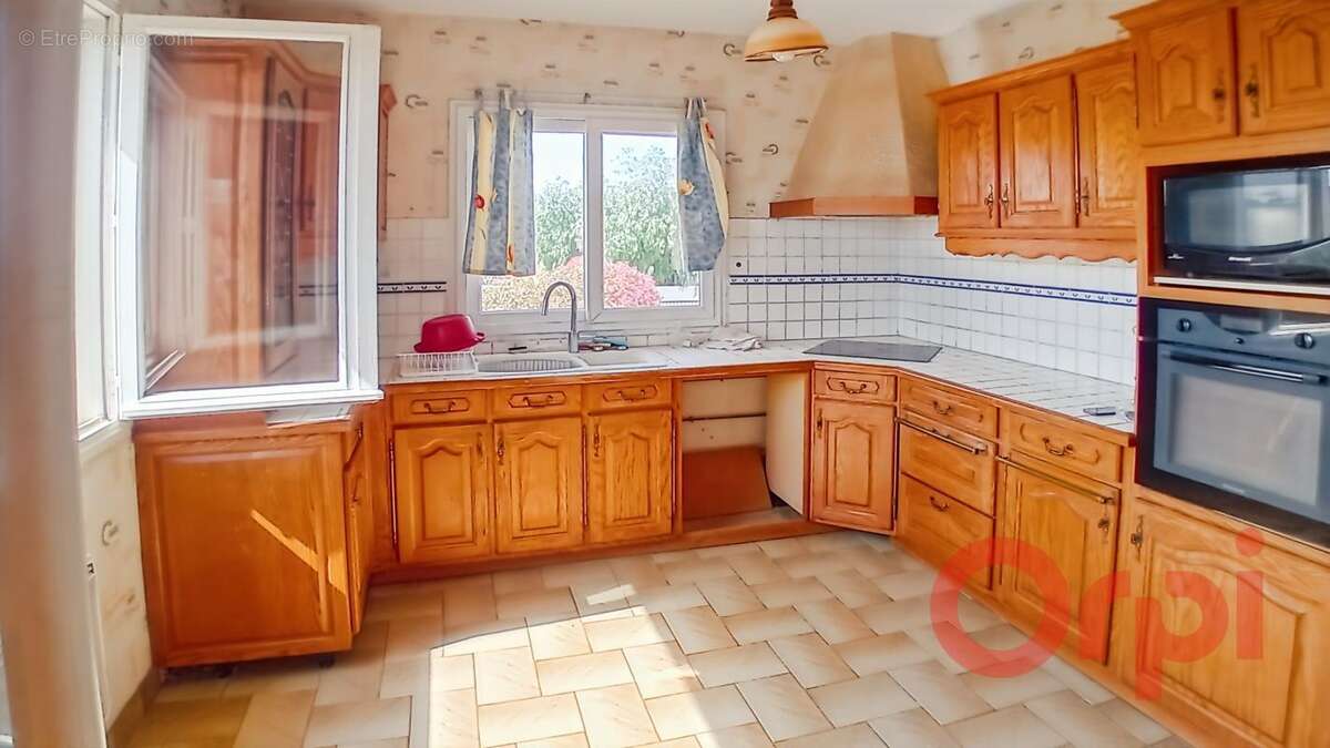 À Vendre : Grande maison familiale ou deux logements – 4 faces avec terrain à Sauvian - photo 4