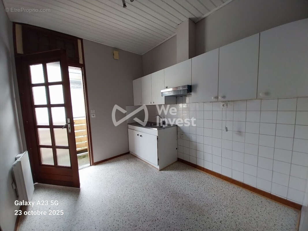 Appartement 110 m² à Nay  - photo 7