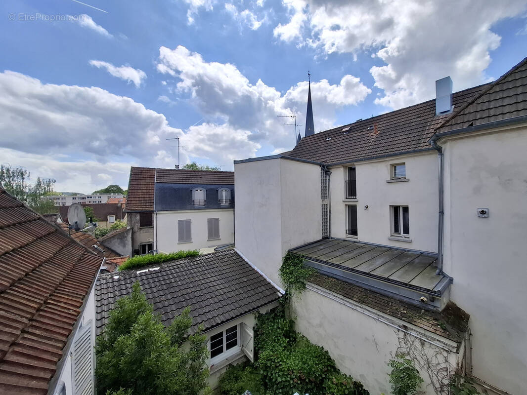Appartement à JOUY-EN-JOSAS