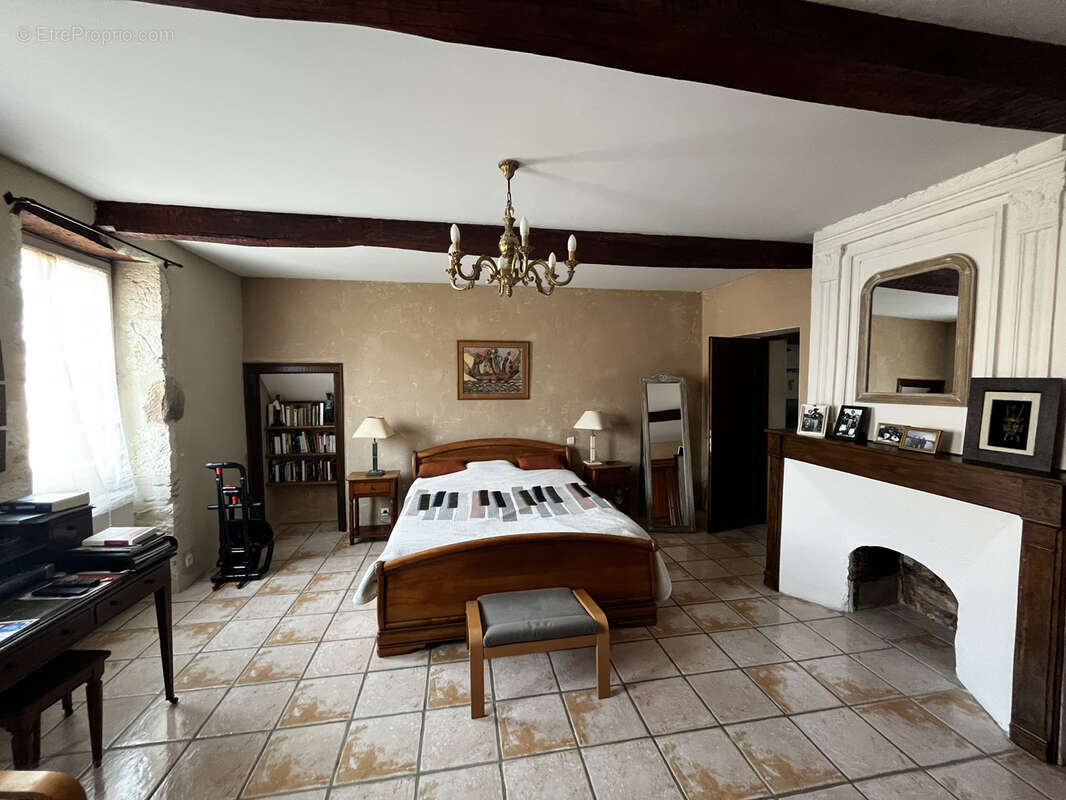 Maison à MAUVEZIN